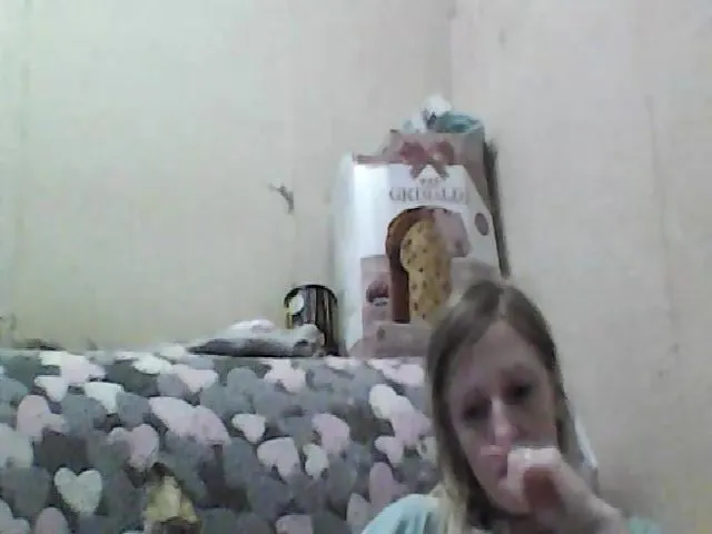 Live sex webcam photo for GuiltyKitty #264899078