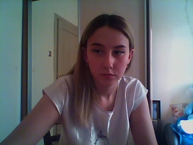 Live sex webcam photo for ModestBlonde #252560159