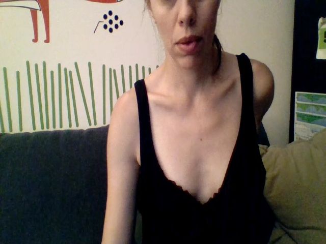 Live sex webcam photo for FoxMoony #253561138