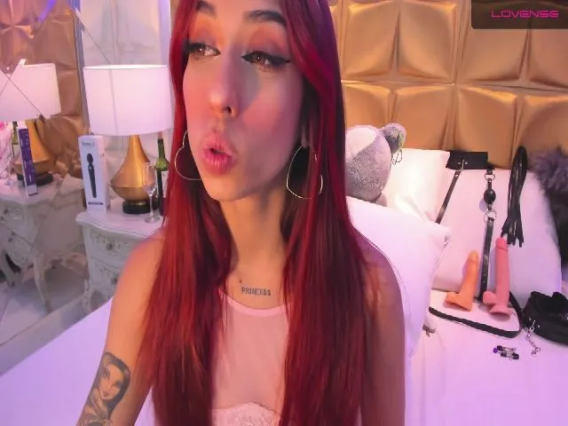 Live sex webcam photo for CandyLaw_ #254796727