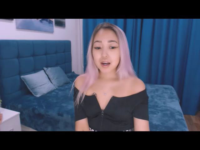 Live sex webcam photo for ArinaTigress #265429172