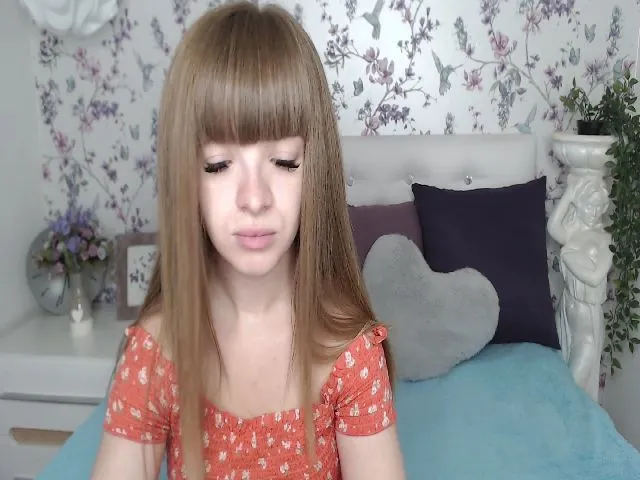 Live sex webcam photo for Ssexy_Kitty #253350040