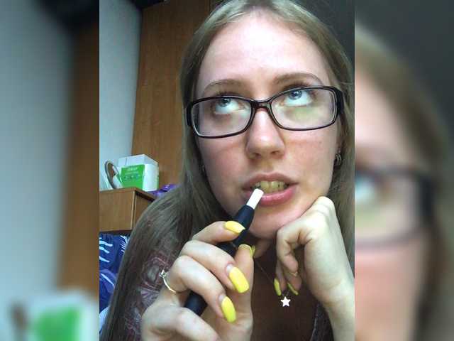 Live sex webcam photo for Divka-69 #260115405