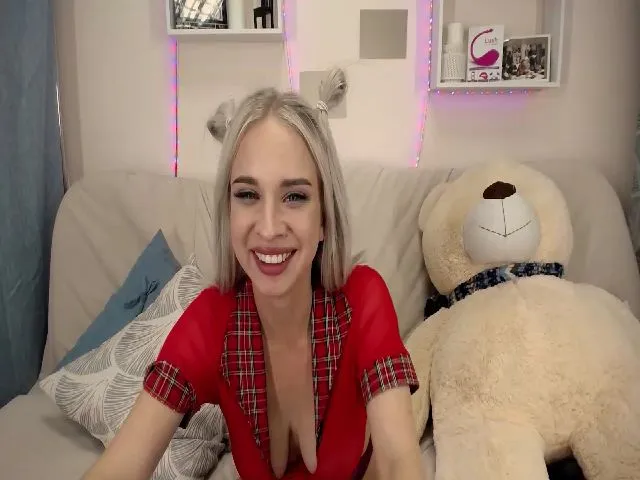 Live sex webcam photo for Viki_Kitty #263133916