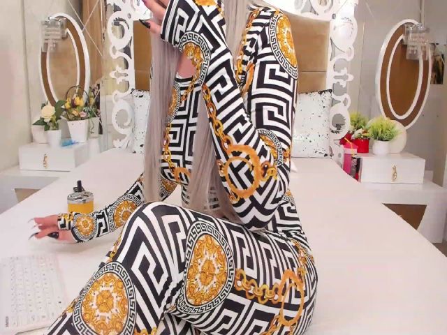 Live sex webcam photo for hotred69xxx #264892270