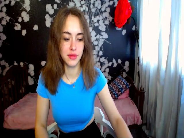 Live sex webcam photo for EshliLee__ #252464600