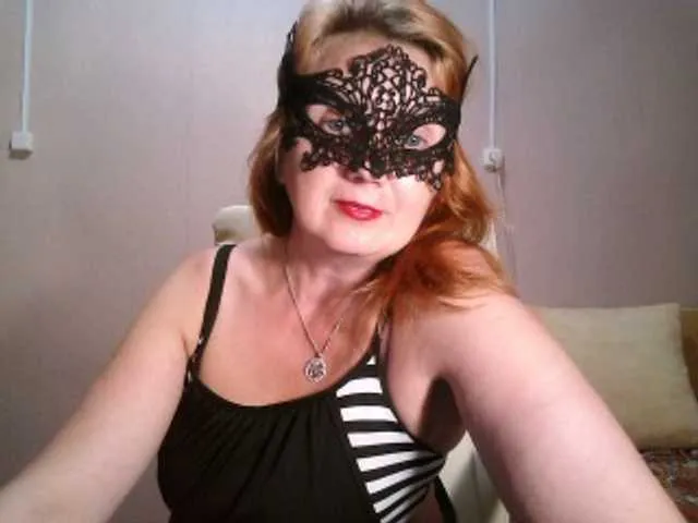 Live sex webcam photo for leeloofire #251029463