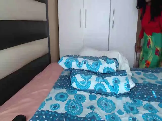 Live sex webcam photo for Loverdoll89 #255276610