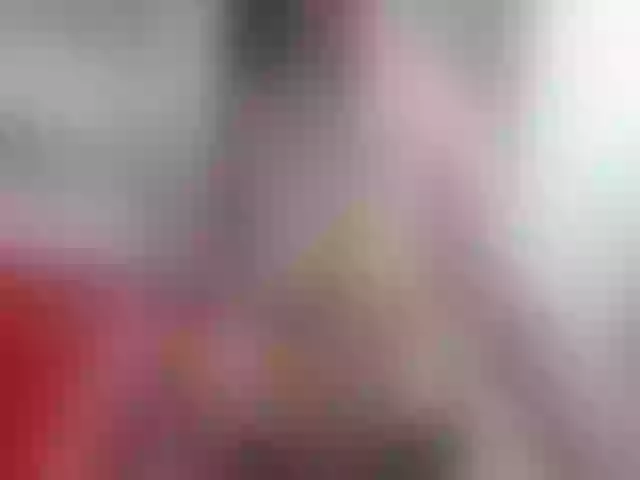Live sex webcam photo for JullieMilf #258181974