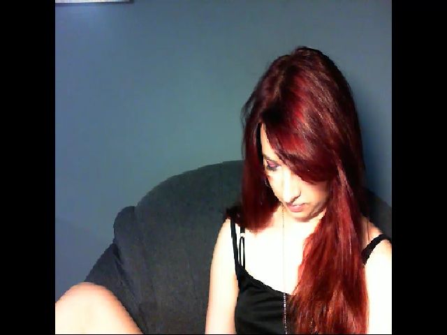 Live sex webcam photo for VirginLuna18 #258733356