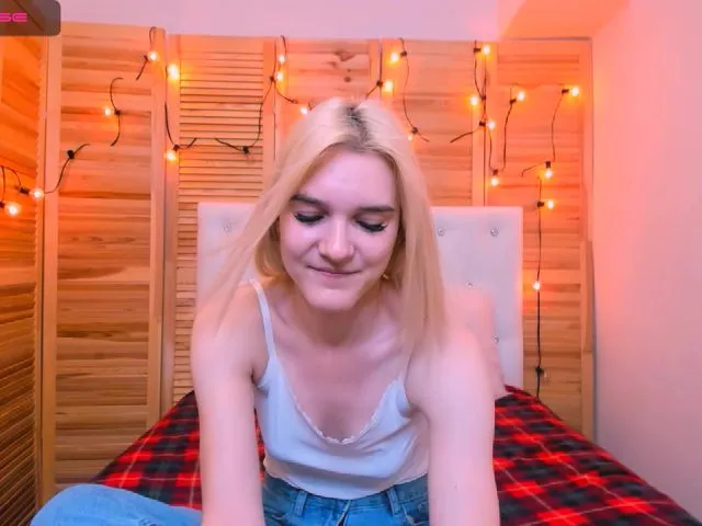 Live sex webcam photo for MarliTes #264722155