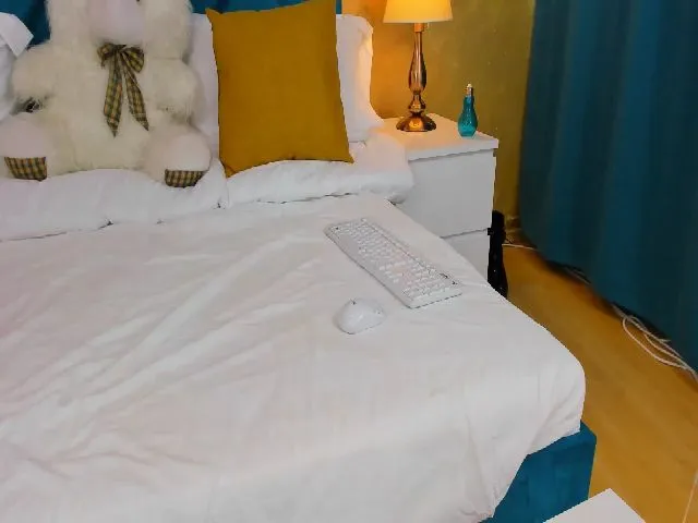Live sex webcam photo for Sensual_kimm #255606316