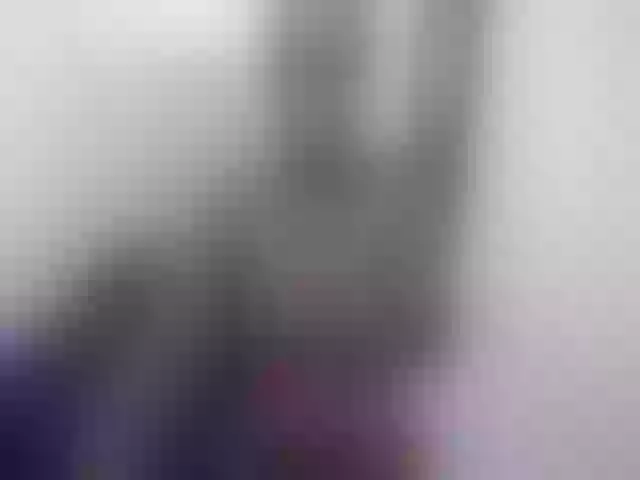 Live sex webcam photo for Lola_chuil #261902387