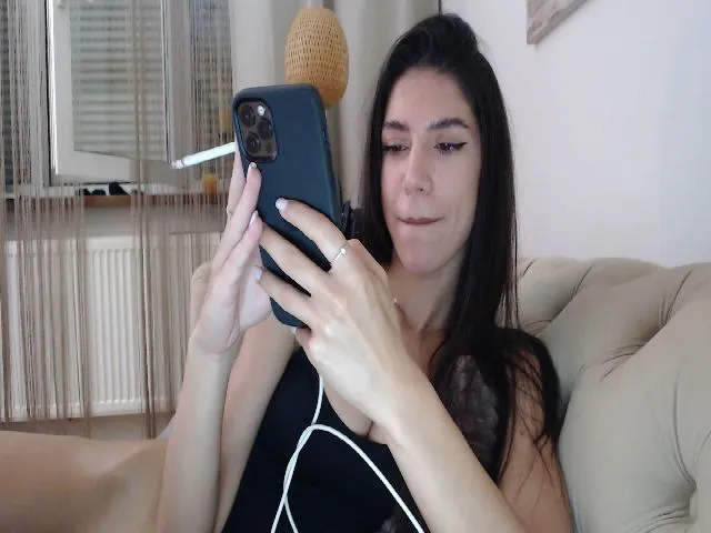 Live sex webcam photo for SashaLopez #256521462