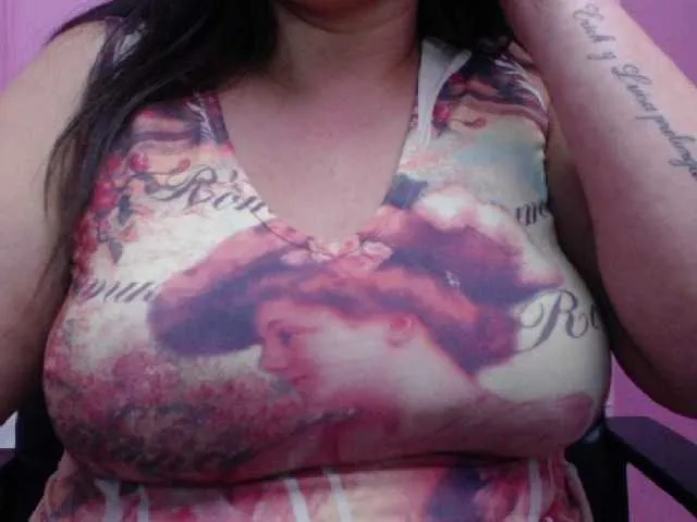 Live sex webcam photo for luzzyhot #242752262