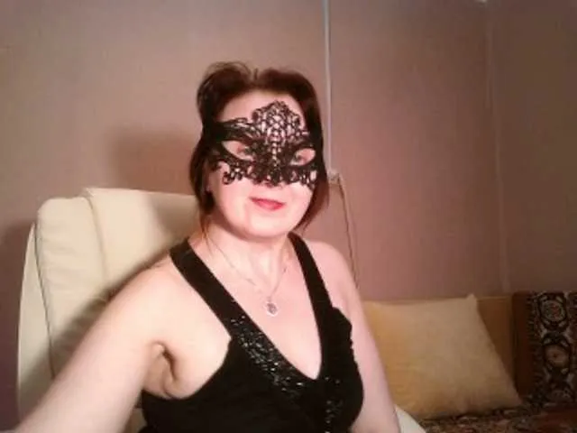 Live sex webcam photo for leeloofire #241174595