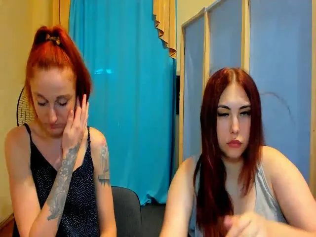 Live sex webcam photo for BeautiAmber #255651711