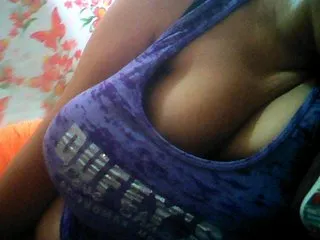 Live sex webcam photo for BarbieBigTits #240570178
