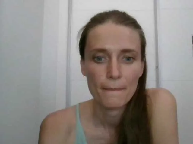 Live sex webcam photo for CelesteKissab #241402704