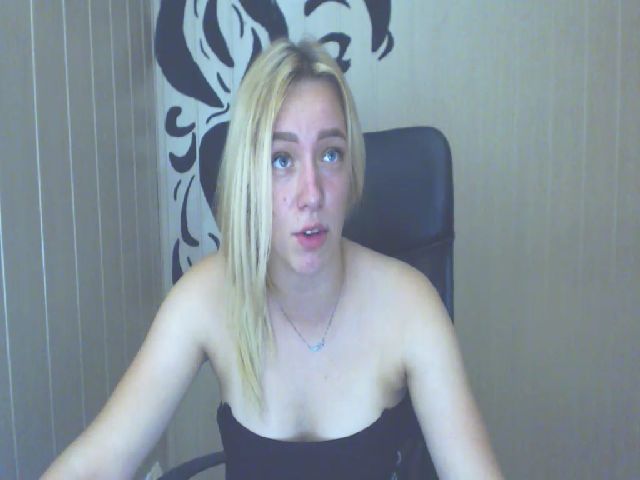 Live sex webcam photo for KetiLove_ #264459806