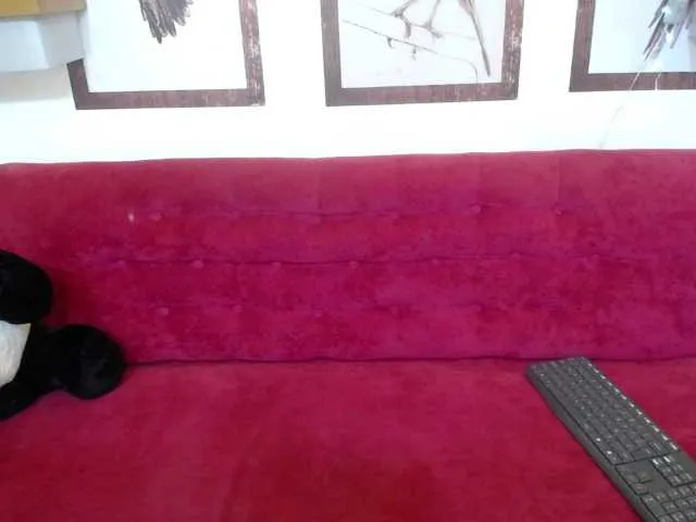 Live sex webcam photo for ainarasexxy #258783460