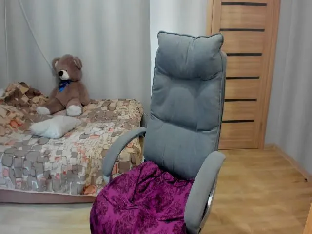 Live sex webcam photo for VenusZill #260725598