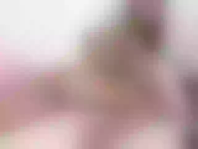 Live sex webcam photo for LeaQueen #241154032