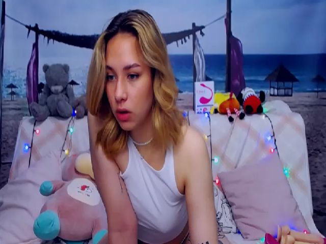 Live sex webcam photo for AlisMonrov18 #261765563