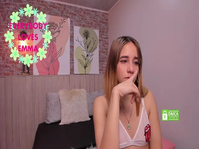 Live sex webcam photo for EmmaSiff #253434184