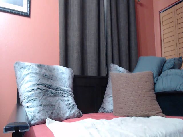 Live sex webcam photo for Monica_Leigh #253078972