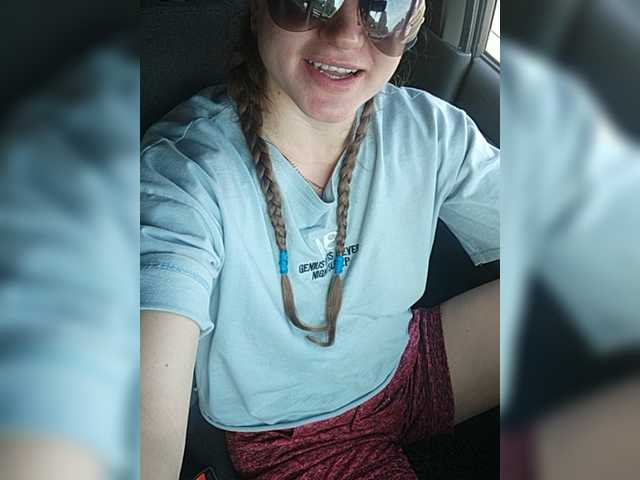 Live sex webcam photo for LareNK #243400868