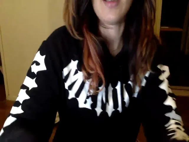 Live sex webcam photo for BillieFox_ #265441338