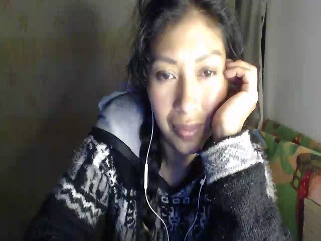 Live sex webcam photo for CHILENITAHOT #259725169