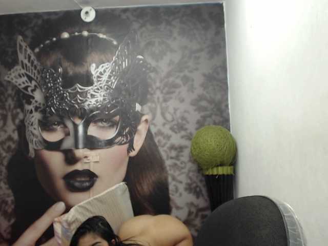 Live sex webcam photo for Hanna-Koch #248143535