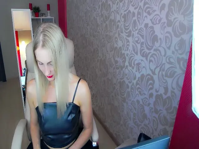 Live sex webcam photo for BlondiKatie #255030695