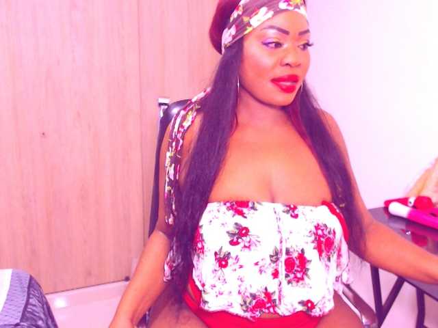 Live sex webcam photo for LizaDouson #255007941