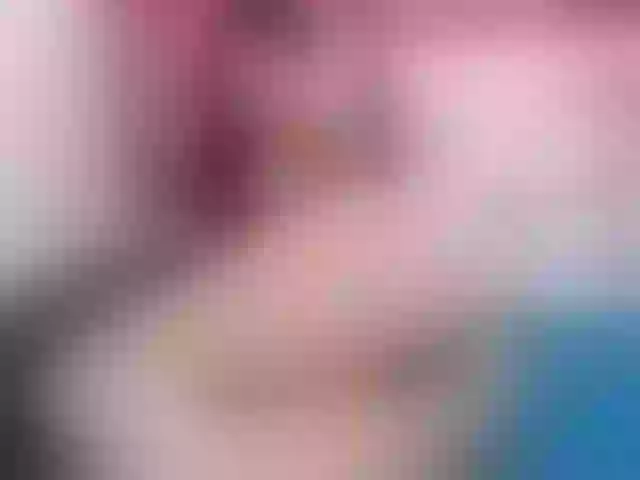 Live sex webcam photo for Kloeluv20 #256970117