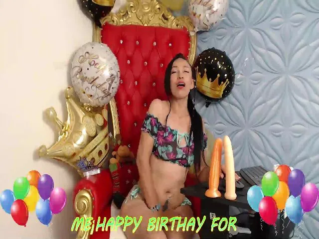 Live sex webcam photo for BlowMommy #252343891