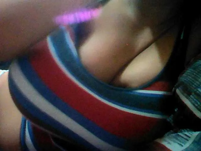 Live sex webcam photo for BarbieBigTits #242214262