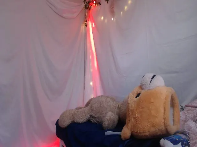 Live sex webcam photo for SnugglePunk #252949411