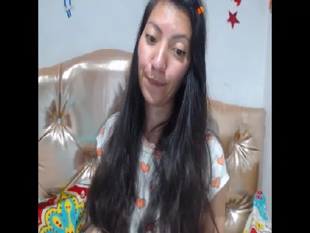 Live sex webcam photo for Kaymilf #262855834