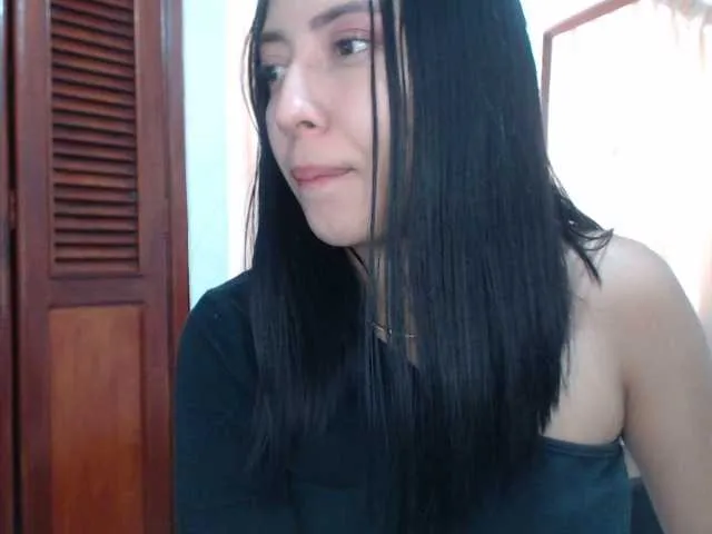 Live sex webcam photo for ThamaraFranc #249846492