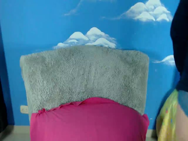 Live sex webcam photo for Valery_sweetf #254008012