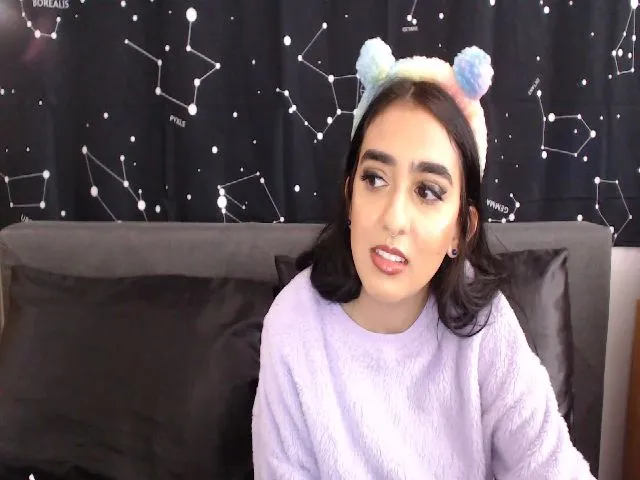 Live sex webcam photo for LilithLance #259254388