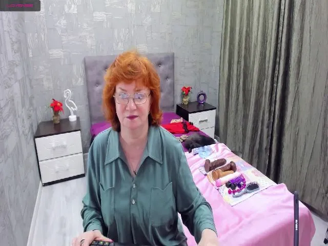 Live sex webcam photo for HarperGlow #256214086