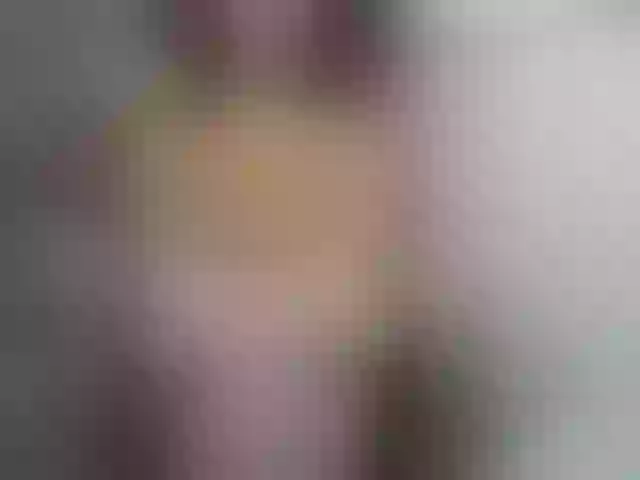 Live sex webcam photo for LittleLantina #262954233