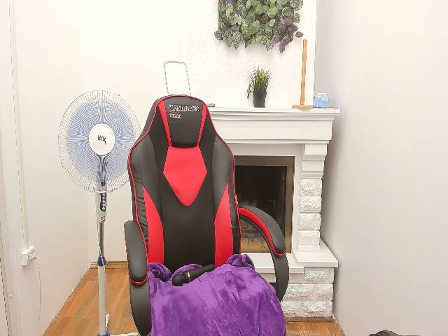 Live sex webcam photo for HelenCarter #252382210