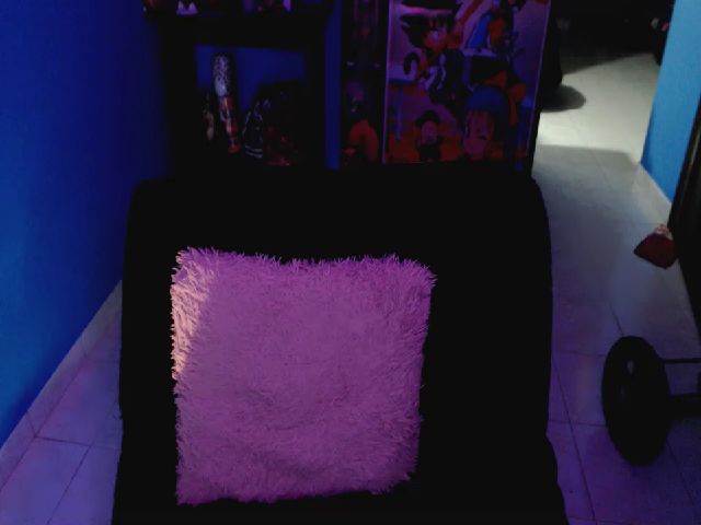 Live sex webcam photo for umaru_michae #253679069