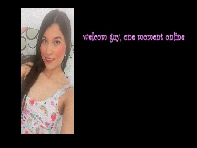 Live sex webcam photo for Cherrysexy18 #258853746