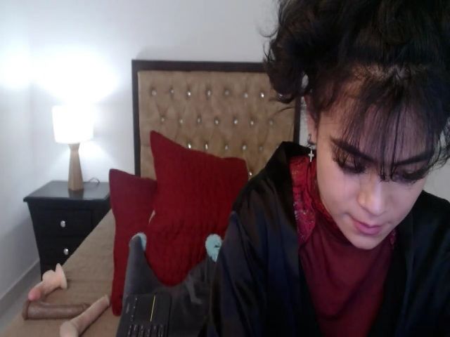 Live sex webcam photo for Manelik_benz #257276251